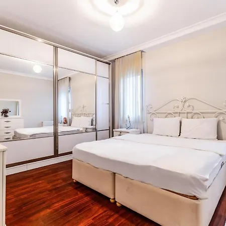 Lägenhet Spacious Flat In Kadikoy
